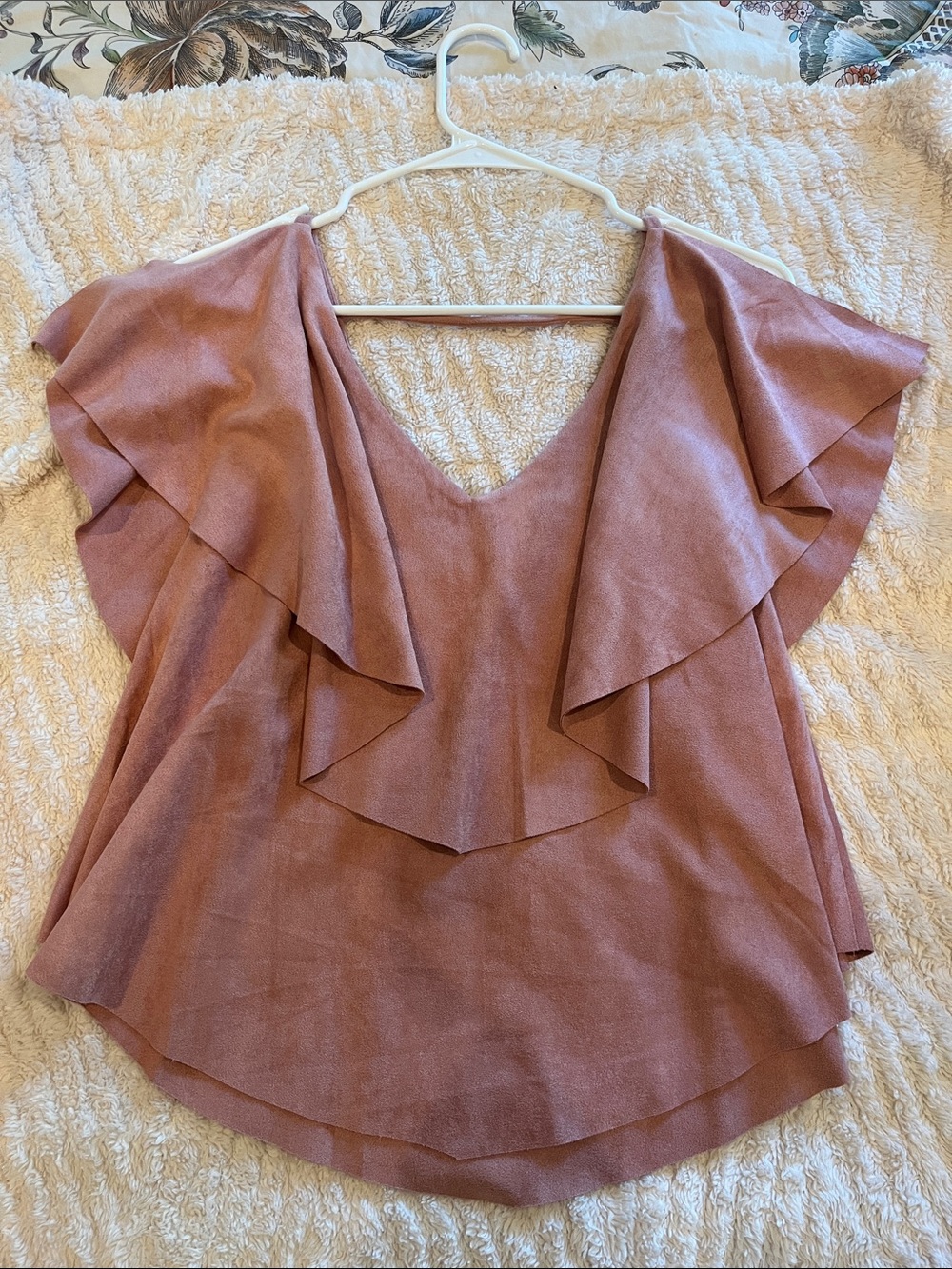 She + Sky Dusty Rose Flutter Sleeve V-Neck Blouse
